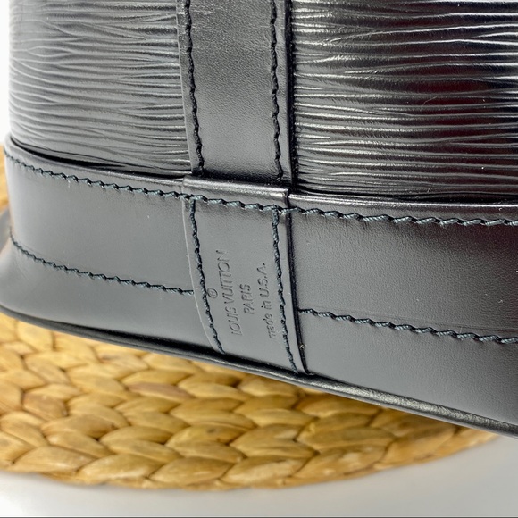 LOUIS VUITTON EPI NOE BLACK GM SHOULDER BUCKET DRAWSTRING HAND BAG - Picture 8 of 14